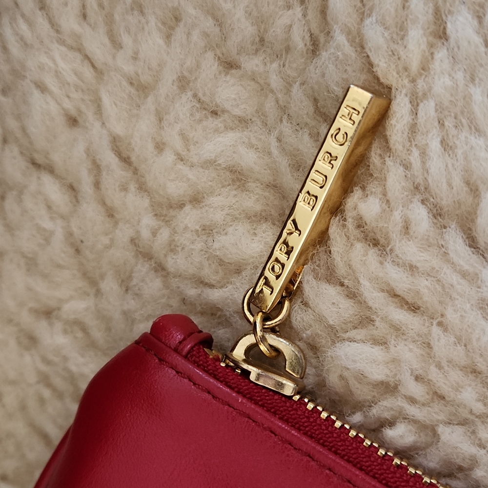 NWT Tory Burch Raspberry Hailey Wristlet Wallet ๐ - Picture 4 of 16